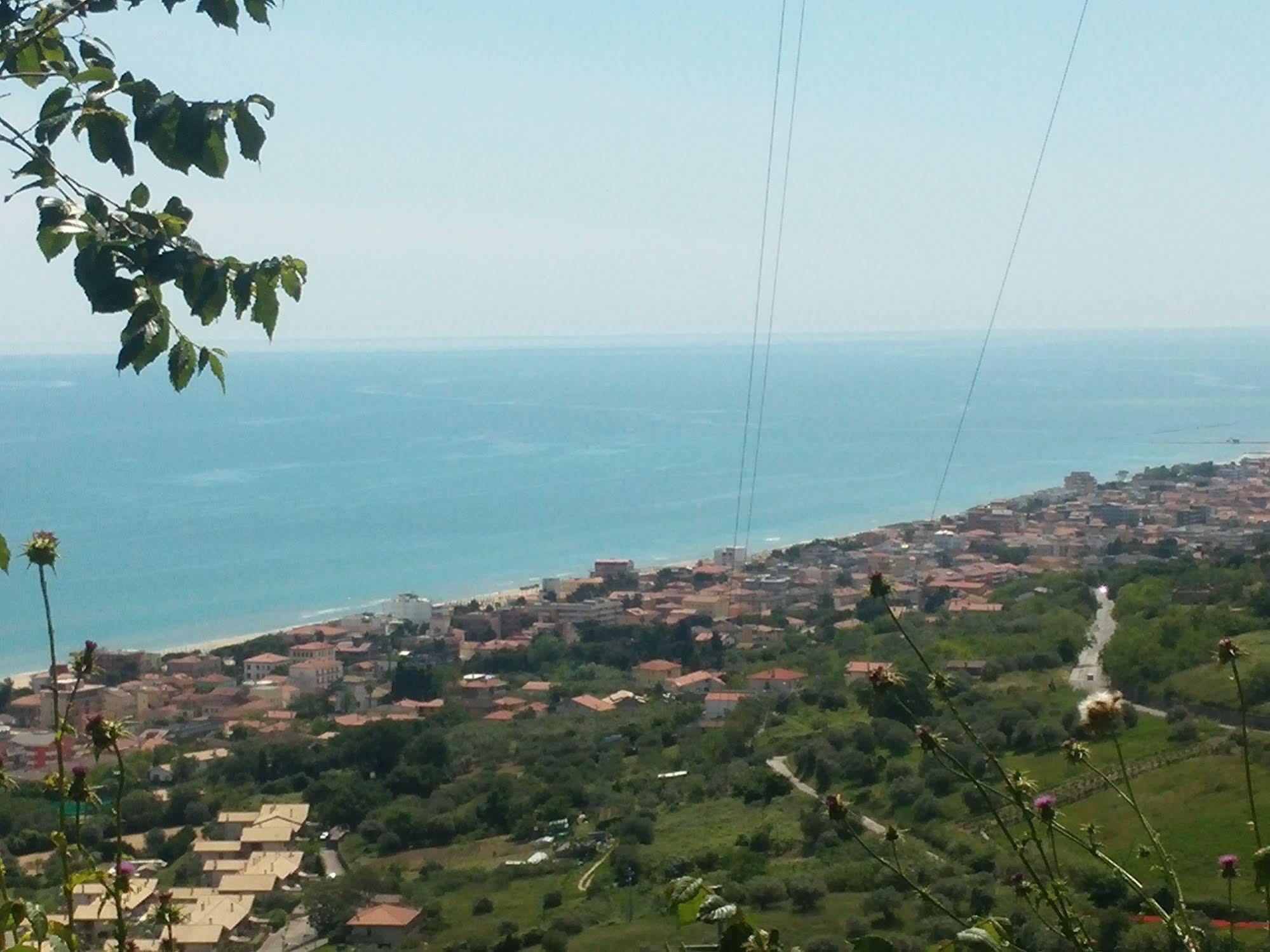 B&B Santa Lucia Silvi Paese Exterior foto